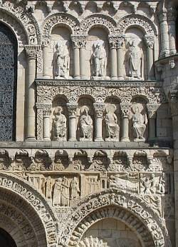 Poitiers city guide - essential visitor ...