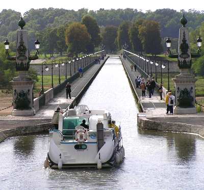 Canal bridge Briare